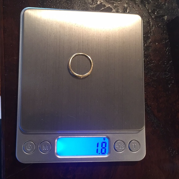 11 Diamonds in 10kt Gold - Picture 7 of 11